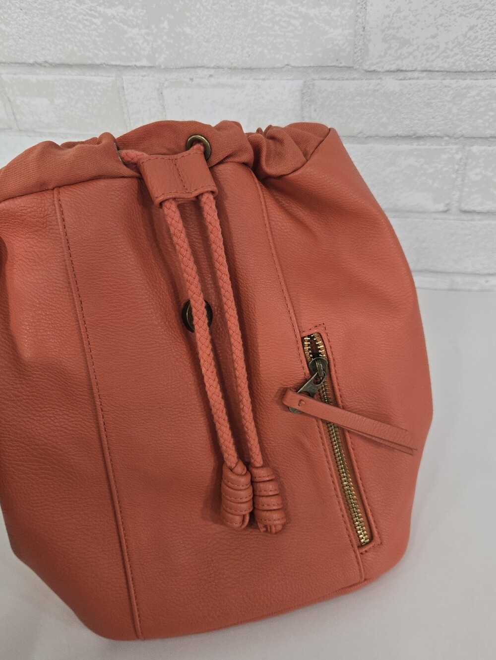 Universal Thread like new mini backpack - Picture 9 of 14